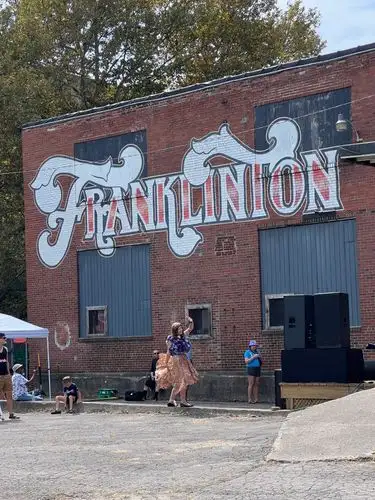 Franklinton's vibrant energy comes alive outdoors!